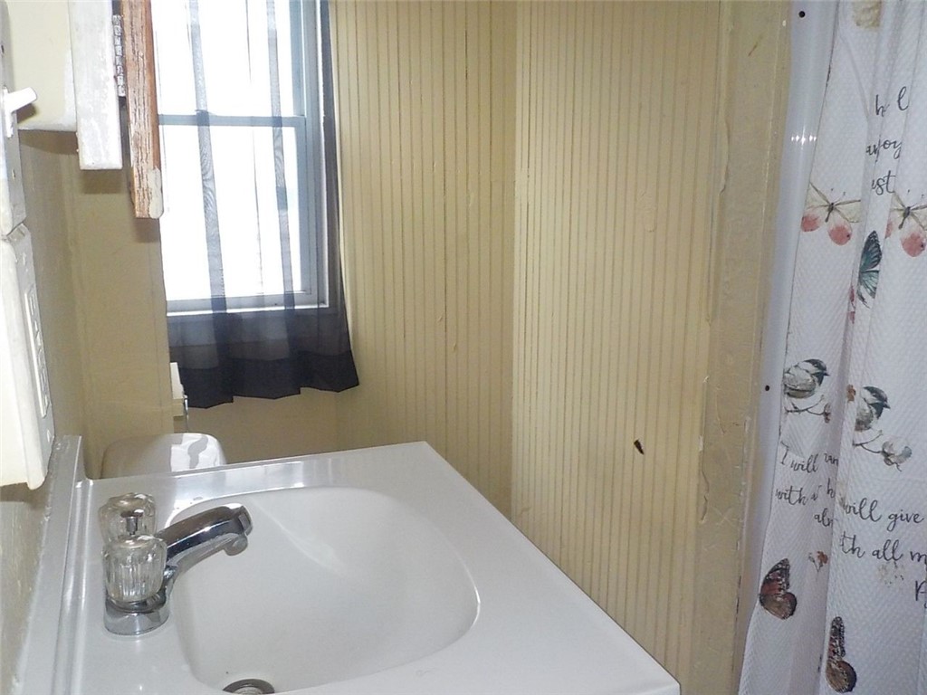 23 Peckham Street Rochester, NY 14621 - Photo 16 of 22