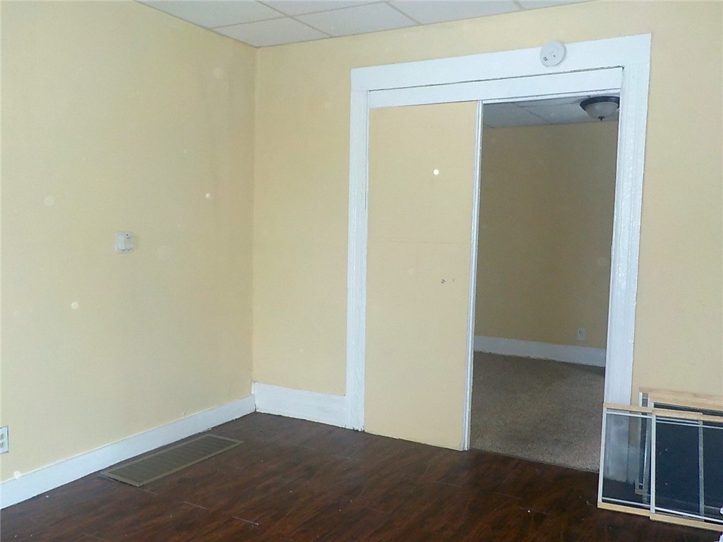 23 Peckham Street Rochester, NY 14621 - Photo 6 of 22