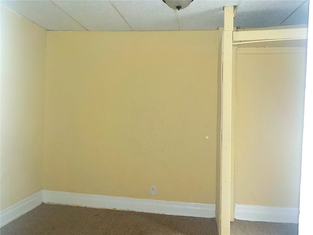 23 Peckham Street Rochester, NY 14621 - Photo 7 of 22