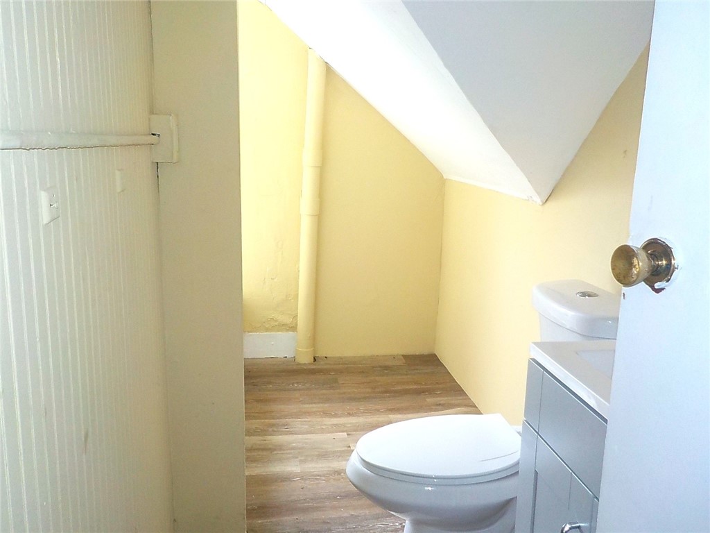 23 Peckham Street Rochester, NY 14621 - Photo 9 of 22