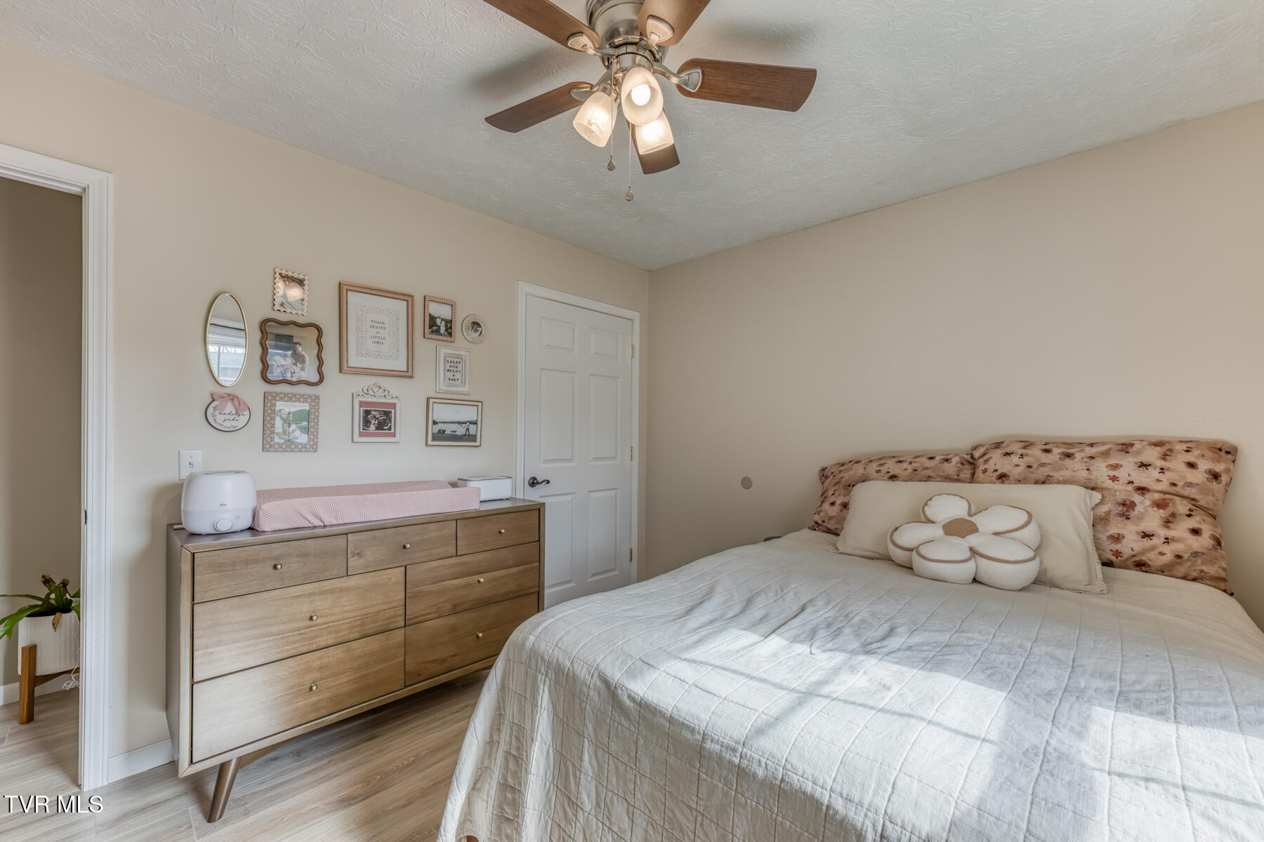 328 Kings Road Piney Flats, TN 37686 - Photo 14 of 40 328 Kings Rd-15