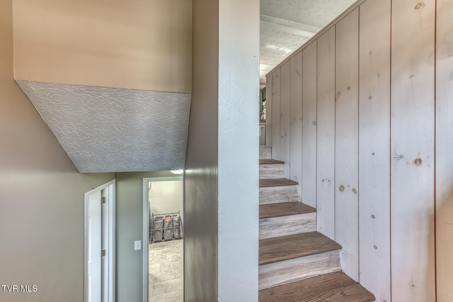 328 Kings Road Piney Flats, TN 37686 - Photo 18 of 40 328 Kings Rd-18