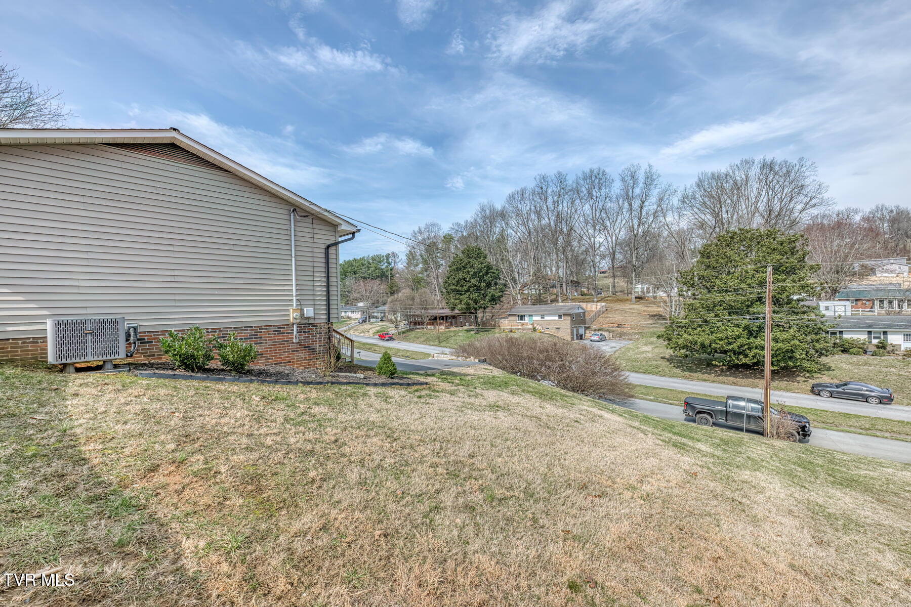 328 Kings Road Piney Flats, TN 37686 - Photo 29 of 40 328 Kings Rd-28