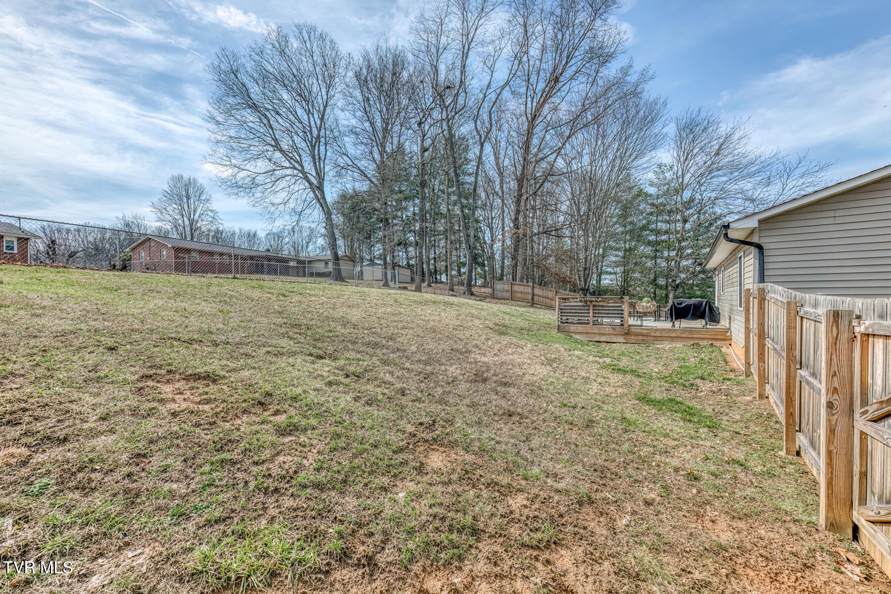 328 Kings Road Piney Flats, TN 37686 - Photo 30 of 40 328 Kings Rd-29