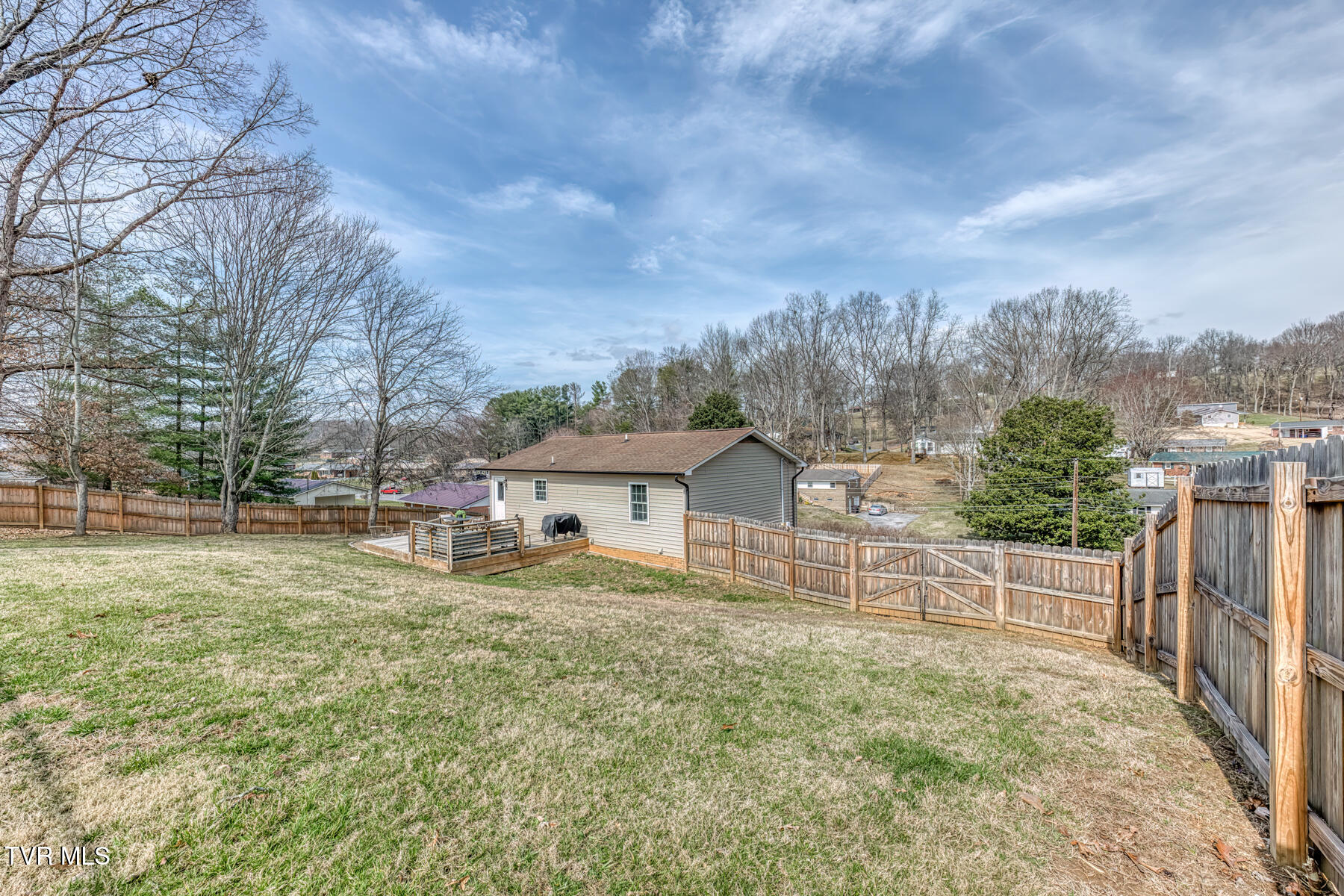 328 Kings Road Piney Flats, TN 37686 - Photo 31 of 40 328 Kings Rd-30