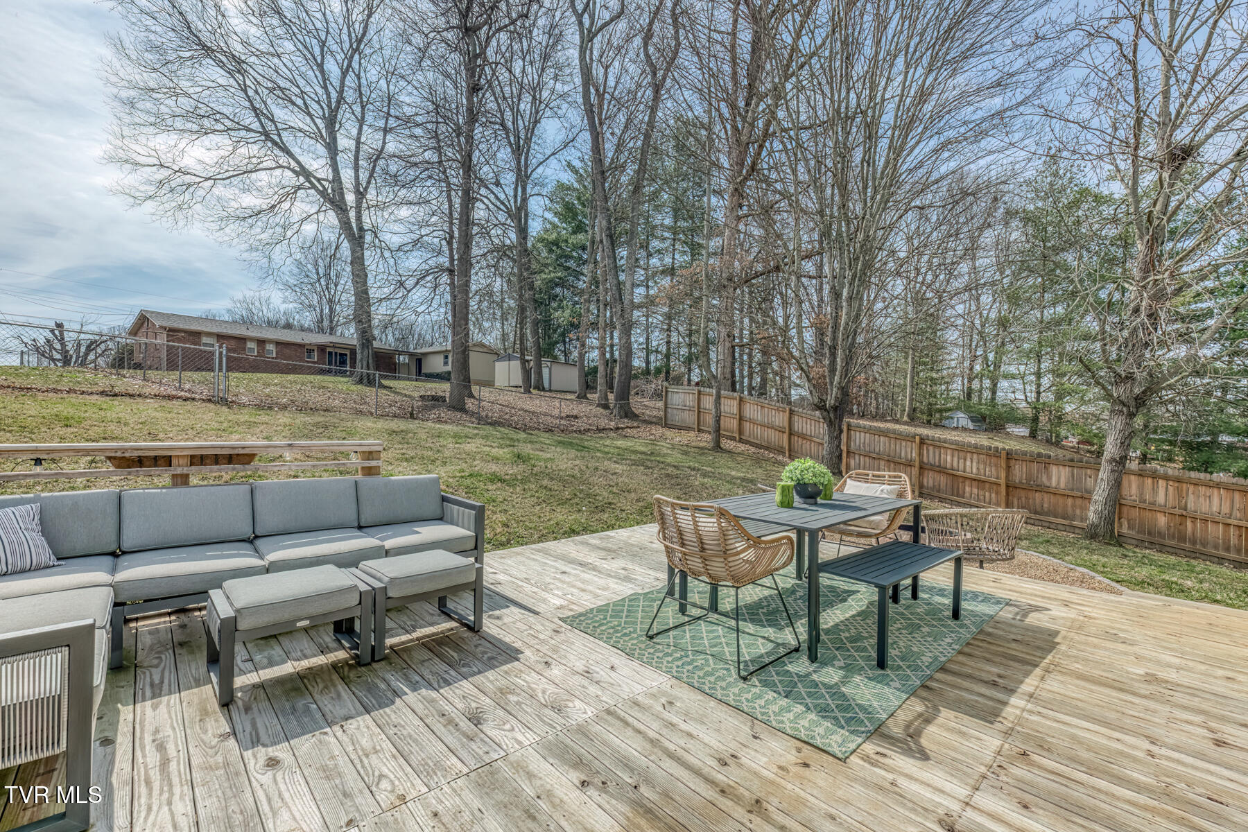 328 Kings Road Piney Flats, TN 37686 - Photo 37 of 40 328 Kings Rd-36