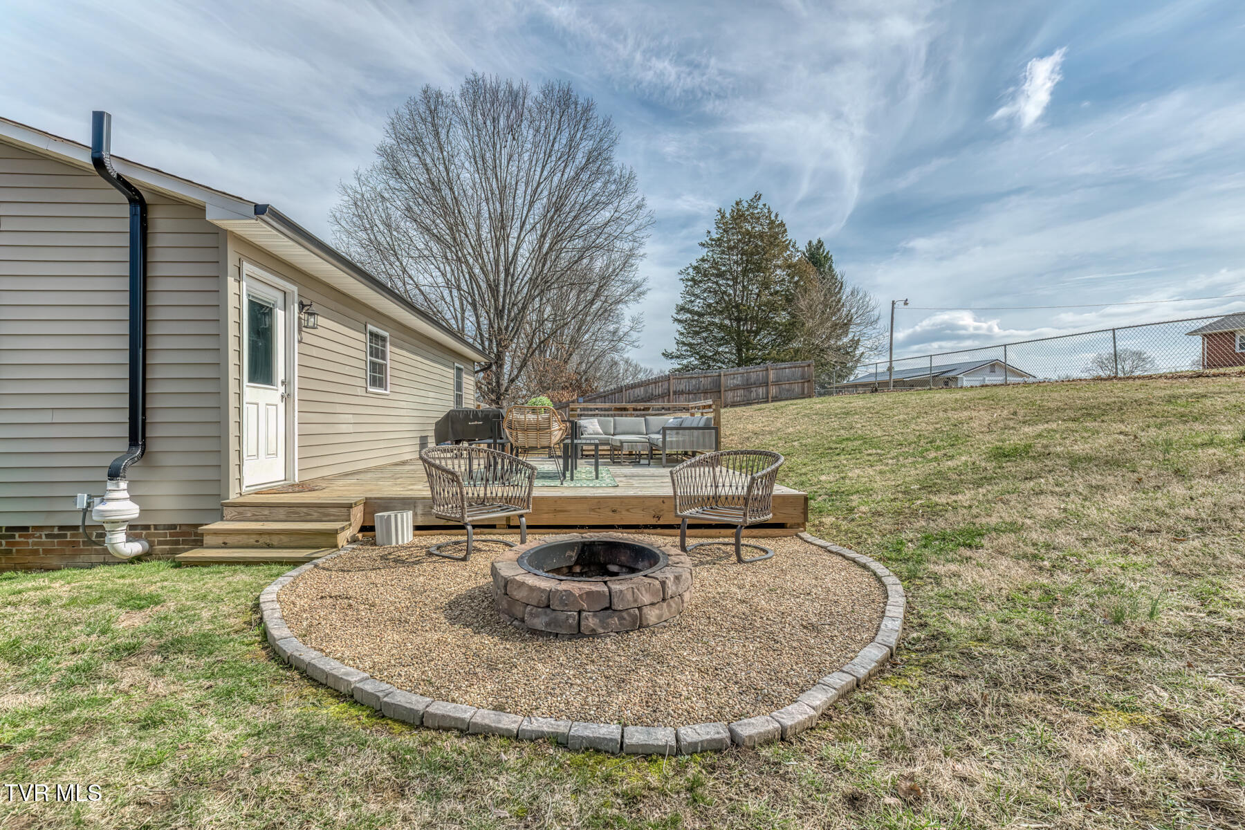 328 Kings Road Piney Flats, TN 37686 - Photo 39 of 40 328 Kings Rd-38