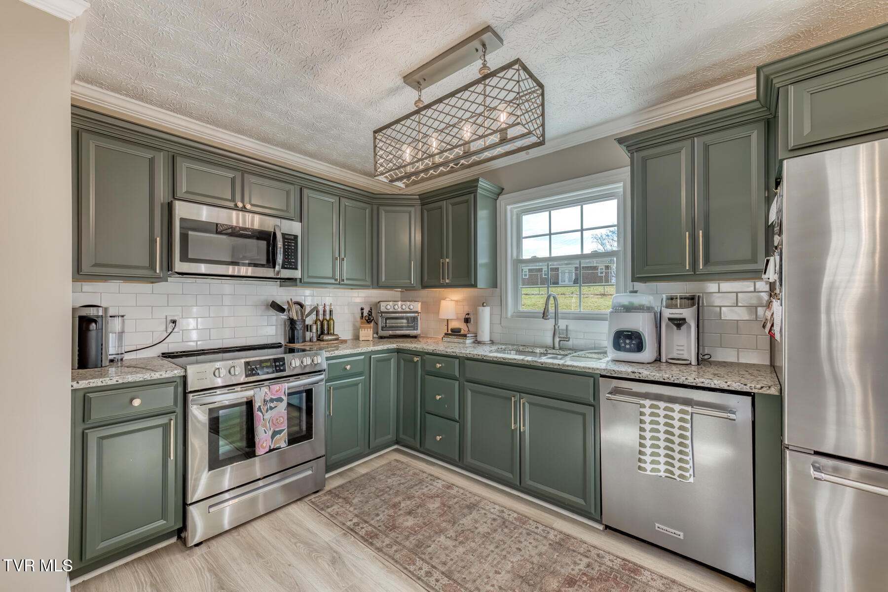 328 Kings Road Piney Flats, TN 37686 - Photo 7 of 40 328 Kings Rd-8