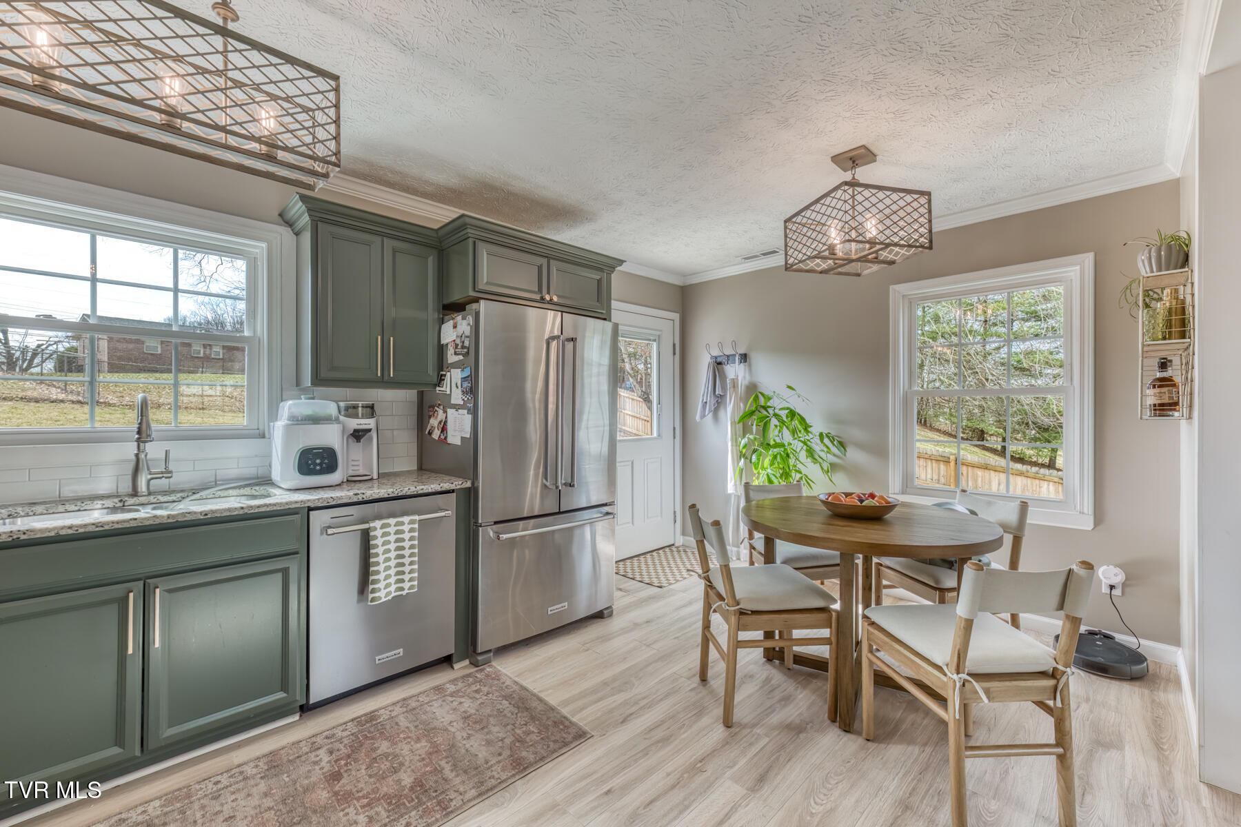 328 Kings Road Piney Flats, TN 37686 - Photo 10 of 40 328 Kings Rd-11