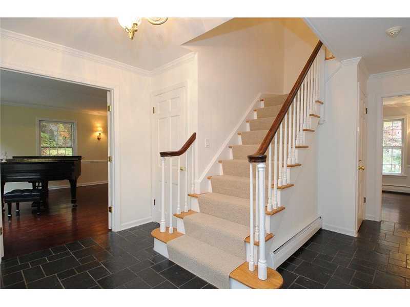 71 Delafield Island Road Darien, CT 06820 - Photo 9 of 25 a view interior of a house and wooden floor