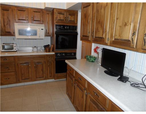 300 Fox Chapel Road, Unit 309 Pittsburgh, PA 15238 - Photo 10 of 18 Kitchen.