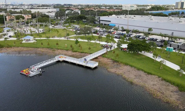 $847,900 | 9165 Northwest 33rd Street, Doral, FL 33178