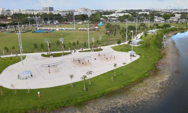 $847,900 | 9165 Northwest 33rd Street, Doral, FL 33178