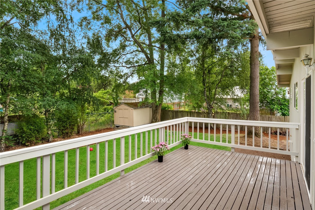 11617 Southeast 166th Place Renton, WA 98058 - Photo 8 of 19 Gallery Image 8