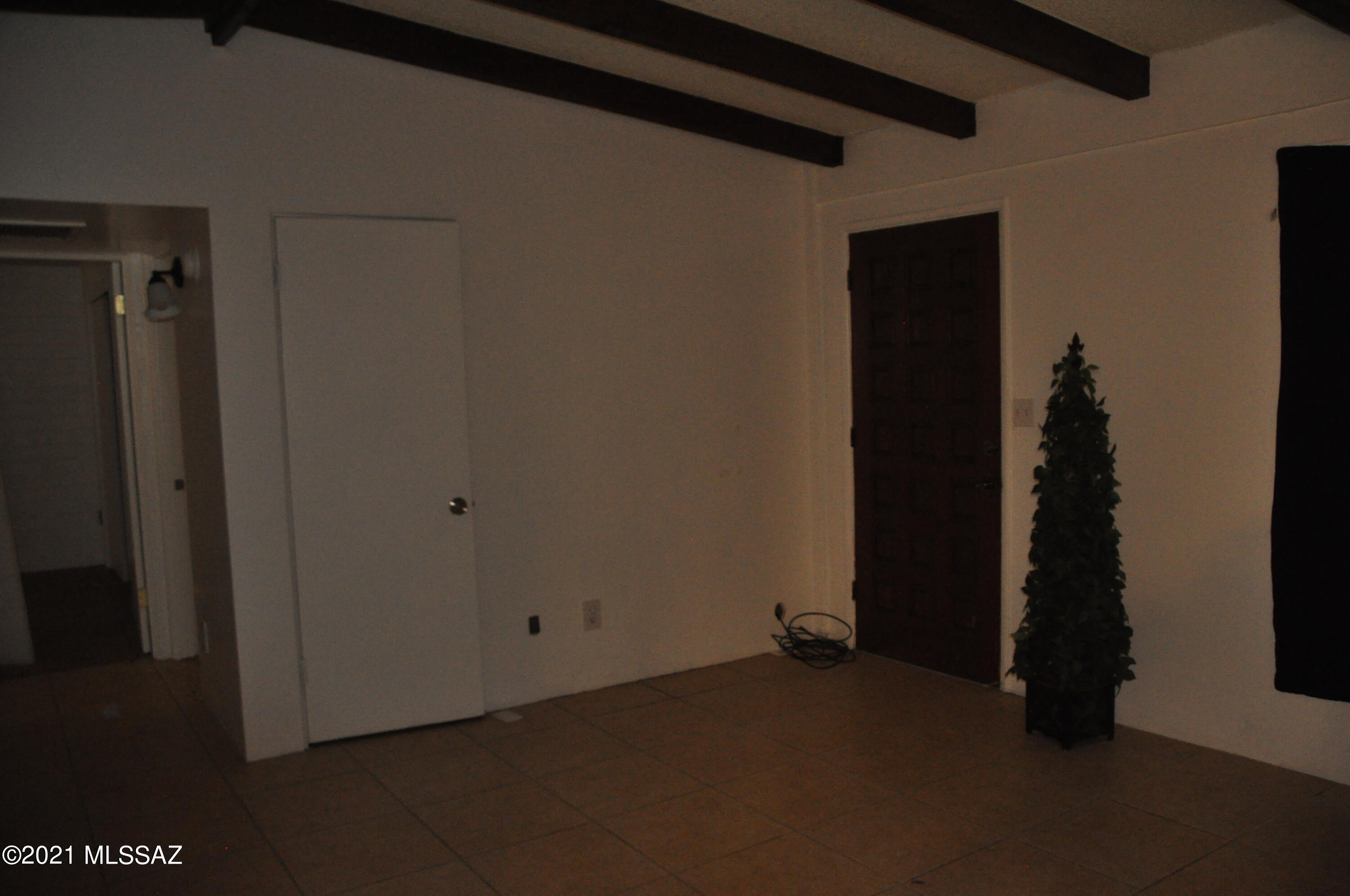 5901 North Oracle Road, Unit 2 Tucson, AZ 85704 - Photo 2 of 19