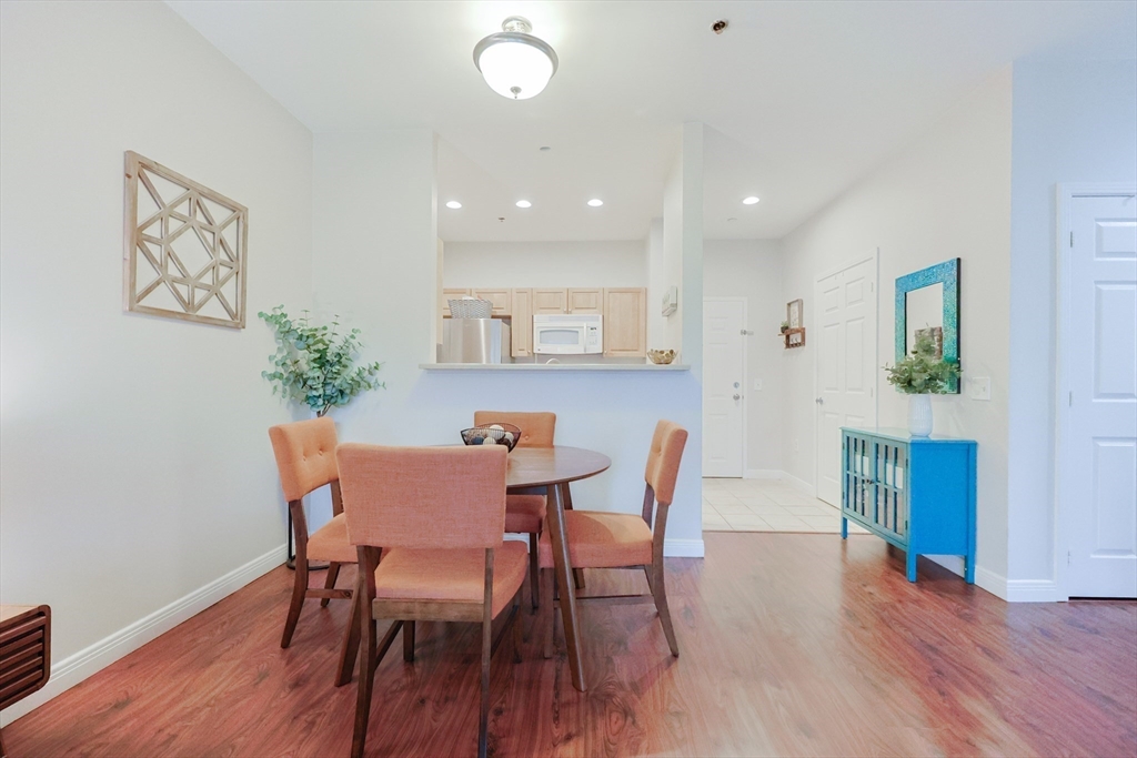 8 Walnut Street, Unit 209 Peabody, MA 01960 - Photo 12 of 27