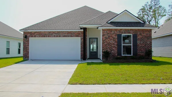 $261,900 | 35405 Forest Manor Avenue, Denham Springs, LA 70706