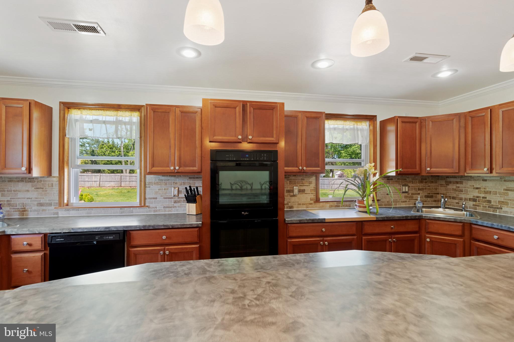 1045 Ford Road Bensalem, PA 19020 - Photo 15 of 33 Gallery Image 15