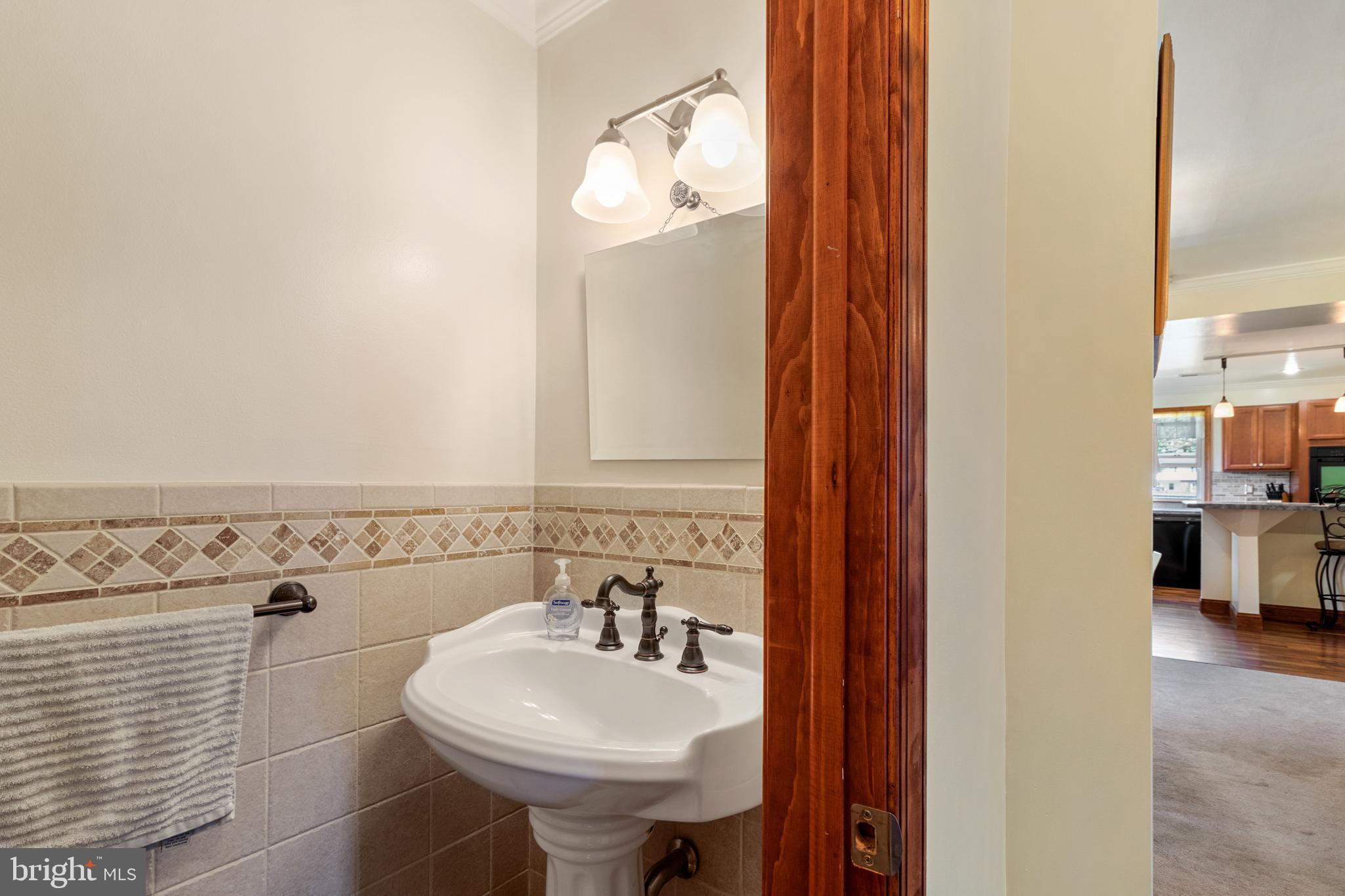1045 Ford Road Bensalem, PA 19020 - Photo 17 of 33 Gallery Image 17