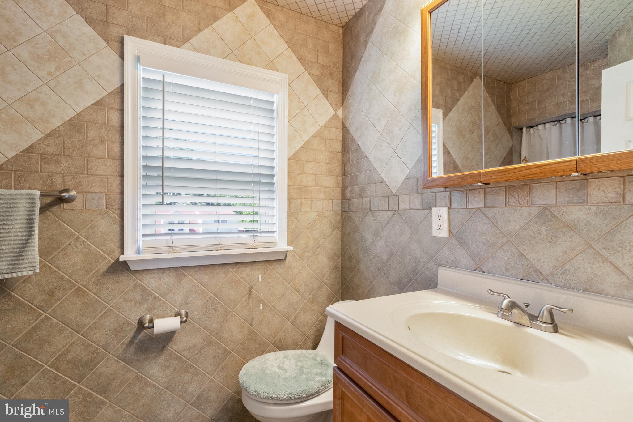 1045 Ford Road Bensalem, PA 19020 - Photo 27 of 33 Gallery Image 27