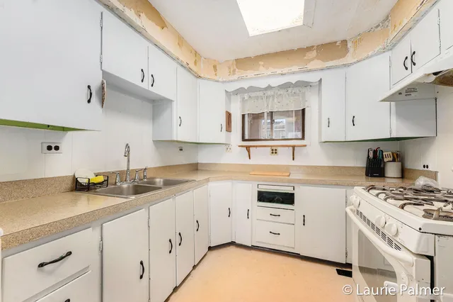 $179,900 | 304 Yeomans Street, Ionia, MI 48846