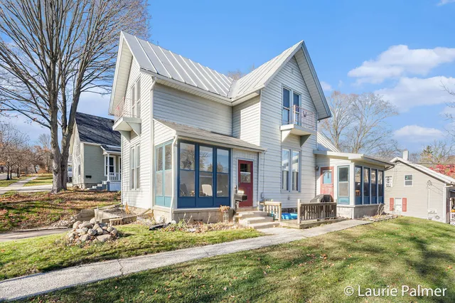 $179,900 | 304 Yeomans Street, Ionia, MI 48846