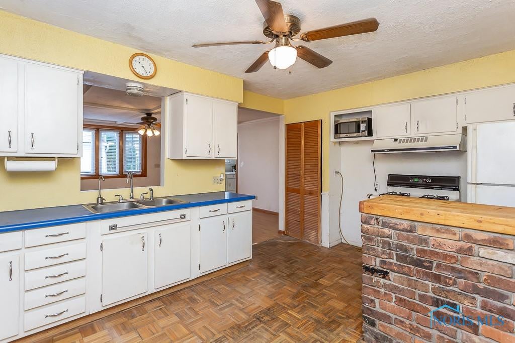 6128 Douglas Road Toledo, OH 43613 - Photo 7 of 35 Gallery Image 7