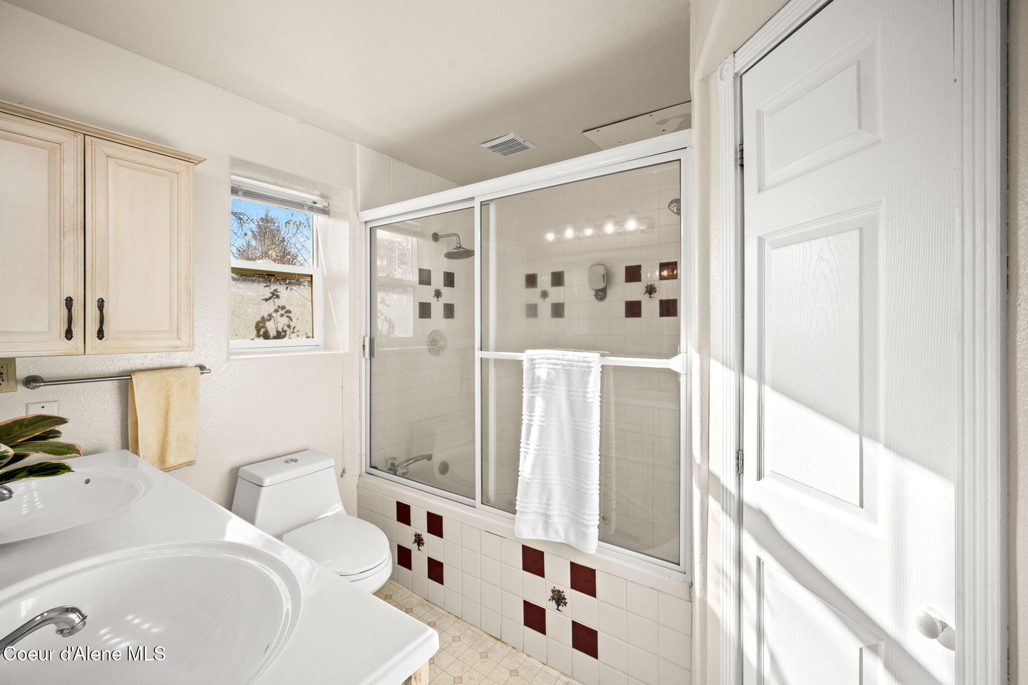 8288 Nebraska Street Rathdrum, ID 83858 - Photo 24 of 52 28-web-or-mls-DSC_4867