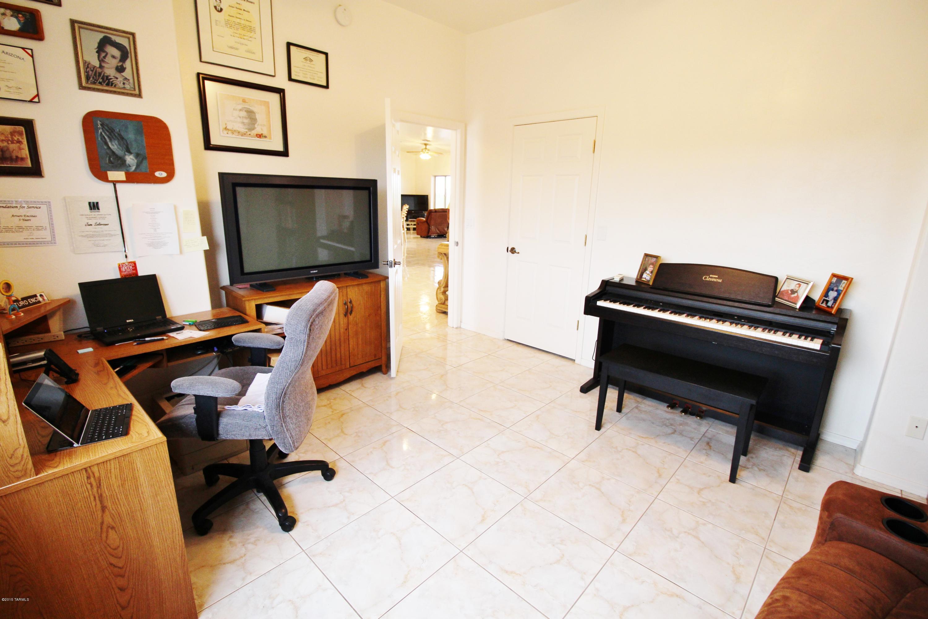 3240 West Morgan Road Tucson, AZ 85745 - Photo 33 of 38 Gallery Image 33