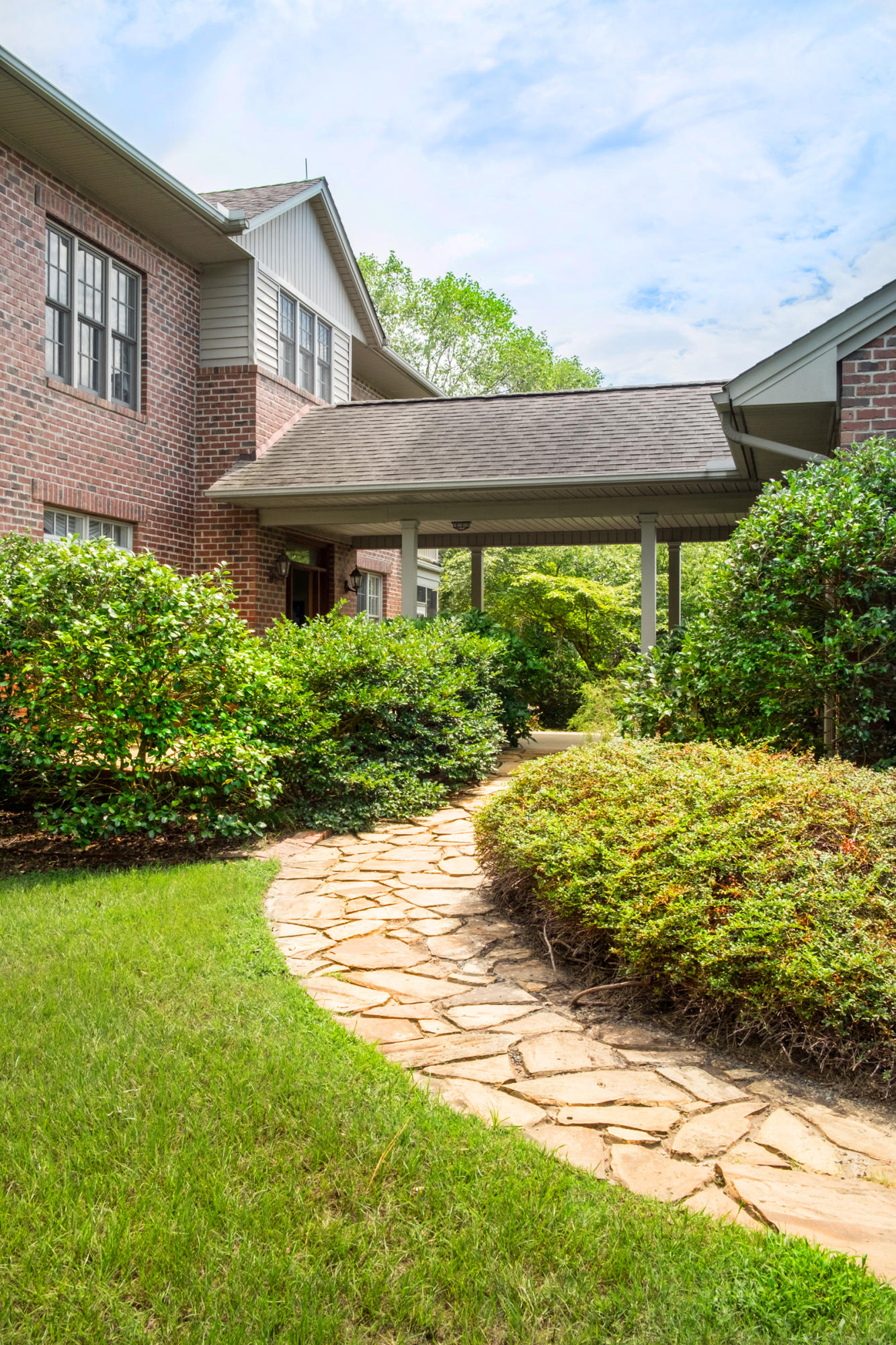 650 Yadkin Road Southern Pines, NC 28387 - Photo 6 of 60 Portico