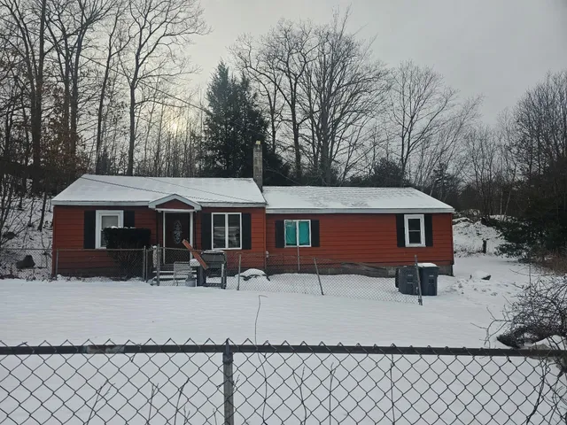 $524,999 | 192 Londonderry Turnpike, Hooksett, NH 03106