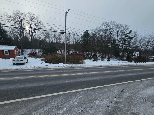 $524,999 | 192 Londonderry Turnpike, Hooksett, NH 03106