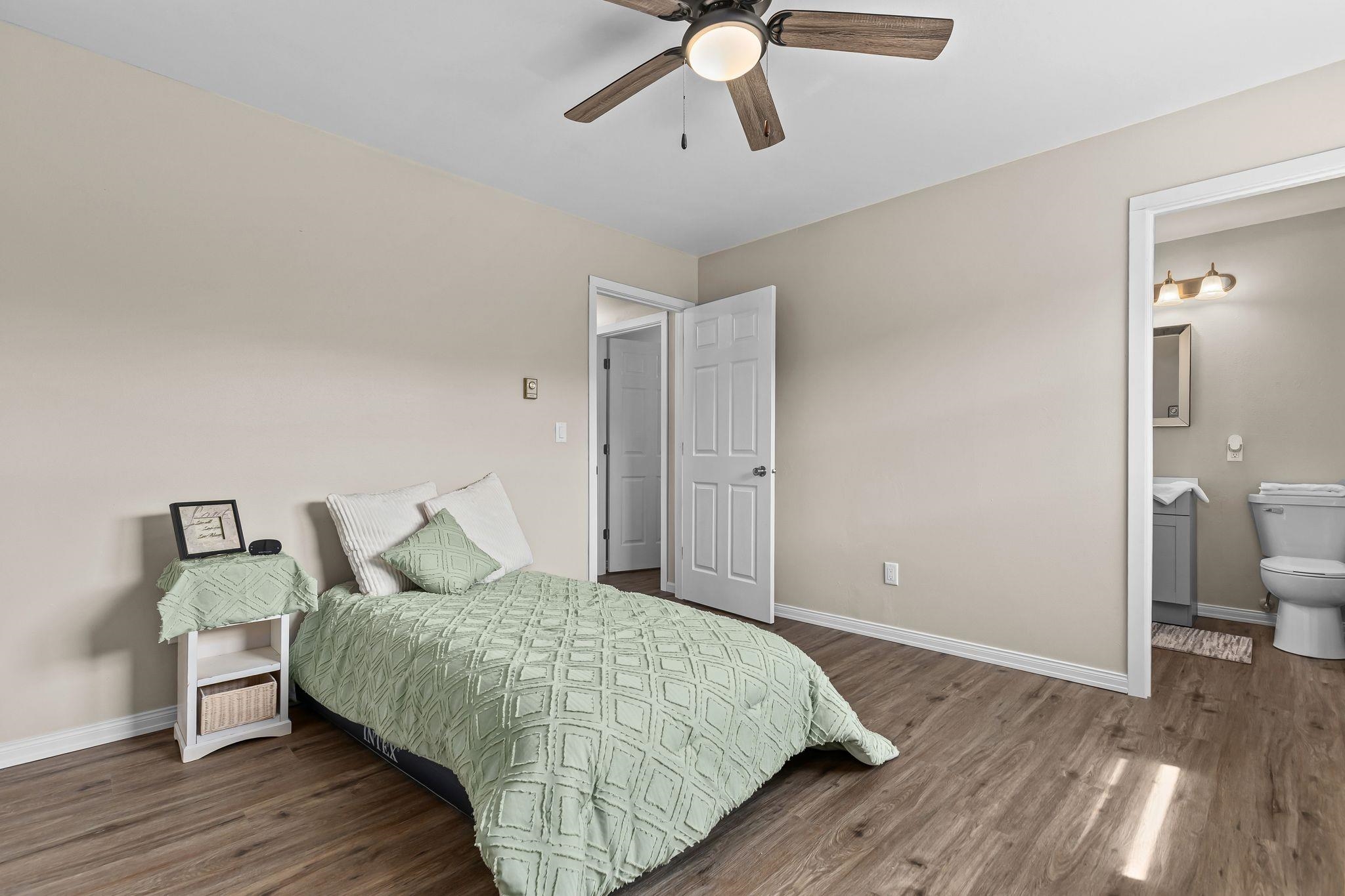 1161 Gillingham Road, Unit 4A Neenah, WI 54956 - Photo 18 of 34 Gallery Image 18