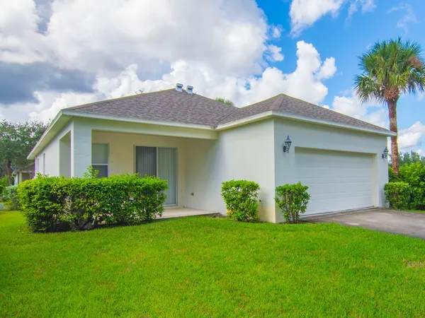 $325,000 | 1598 78th Avenue, Vero Beach, FL 32966