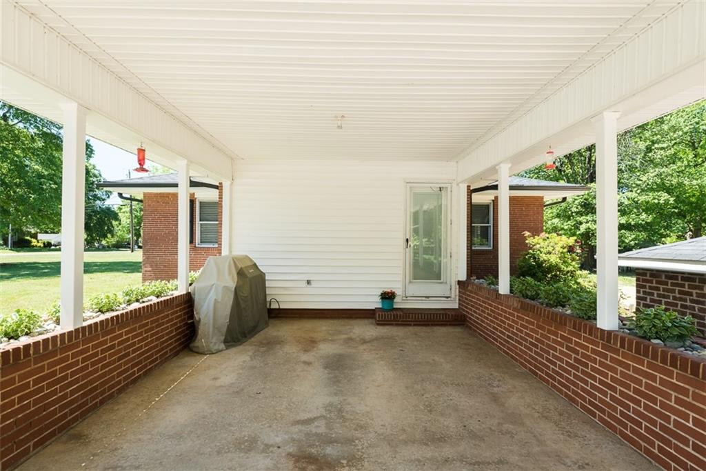 224 Nicks Street Graham, NC 27253 - Photo 17 of 25 Gallery Image 17