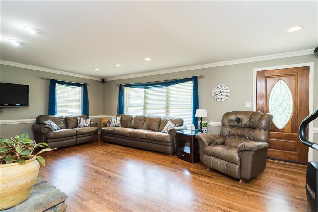 224 Nicks Street Graham, NC 27253 - Photo 2 of 25 Gallery Image 2