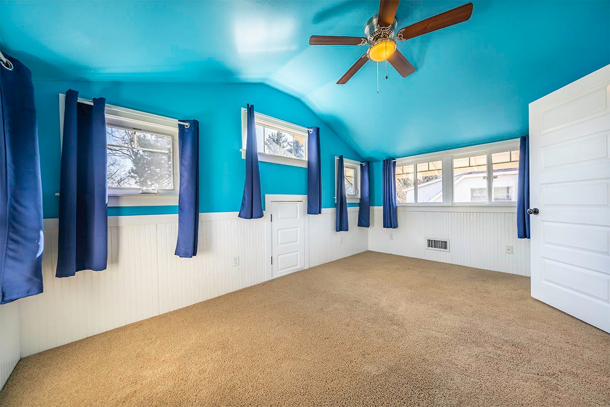 1016 Reddy Avenue Medford, OR 97504 - Photo 19 of 37 DSC06060-HDR