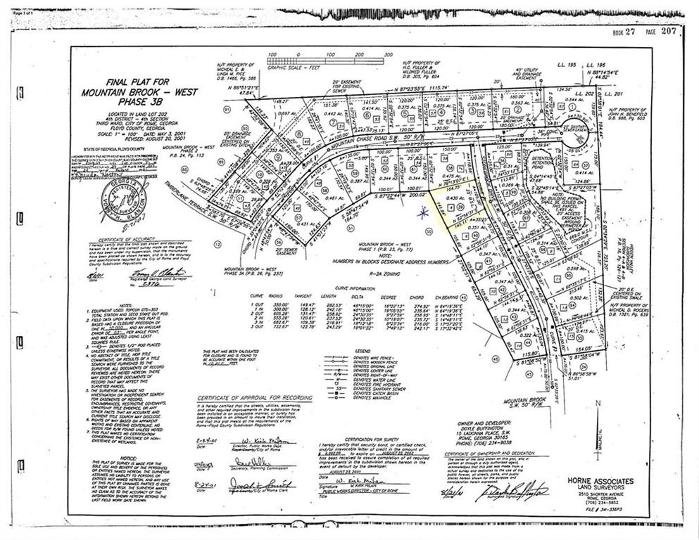 a black and white photo of a very nice looking city