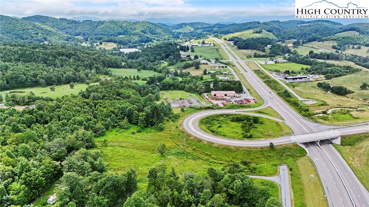 Deep Gap Drive Deep Gap, NC 28618 - Photo 11 of 31 a view of a garden with a balcony