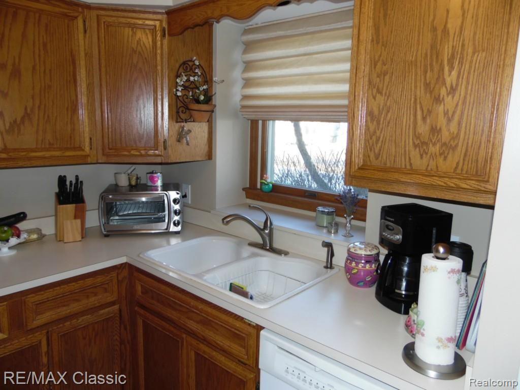 4416 Rochester Road, Unit 7 Royal Oak, MI 48073 - Photo 7 of 15