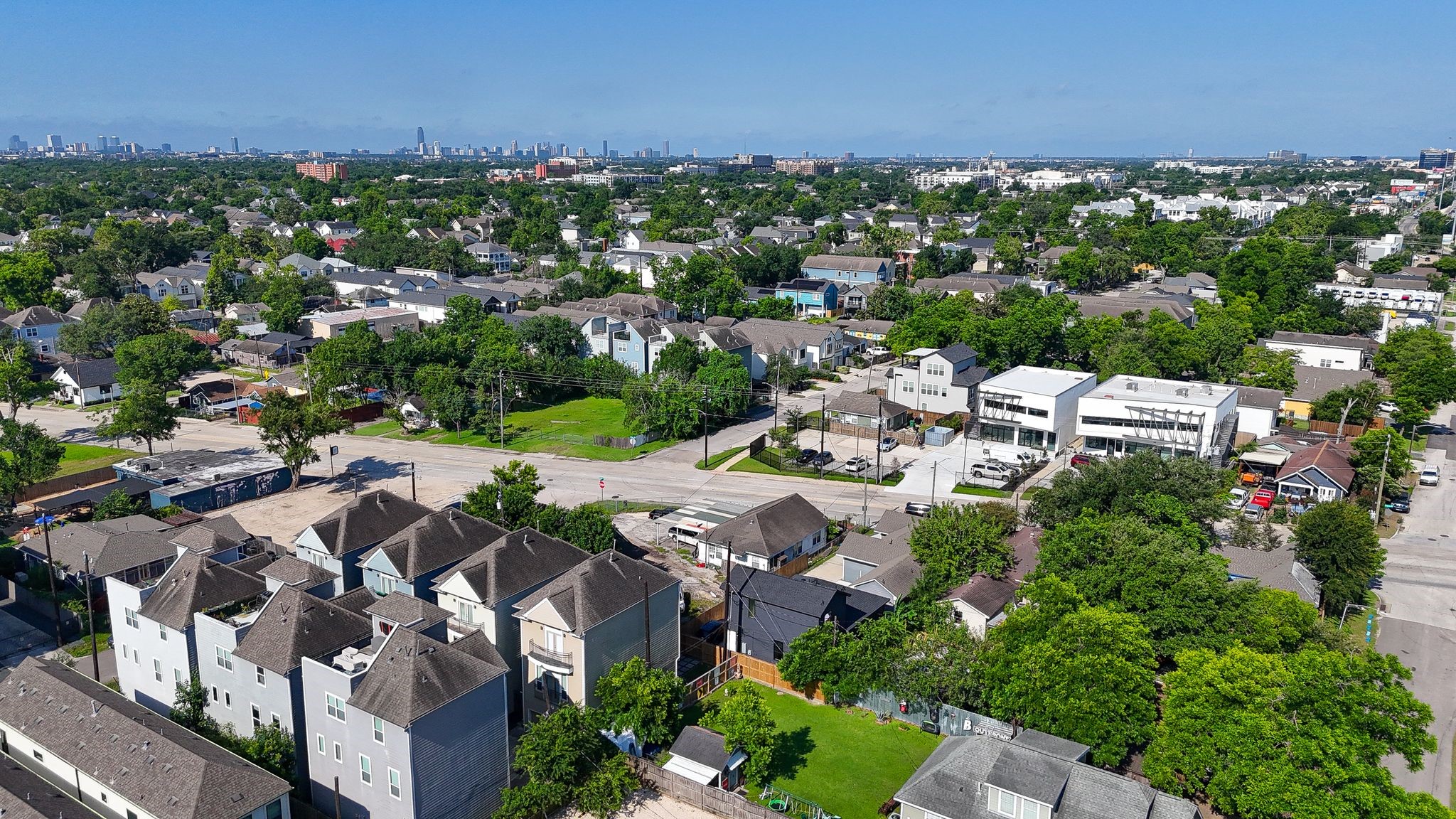 707 East 28th Street Houston, TX 77009 - Photo 13 of 28