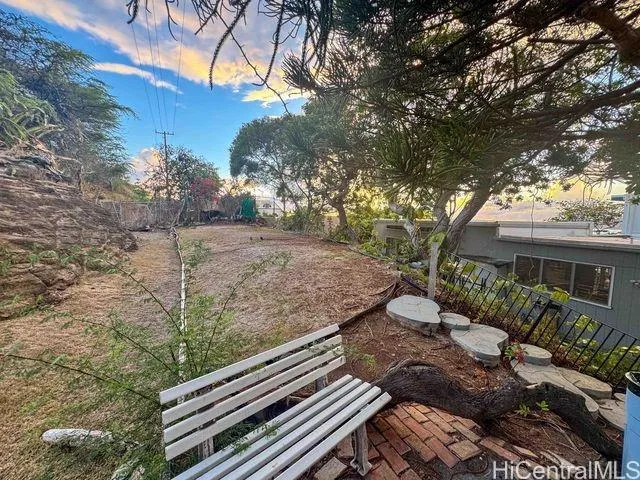 $2,690,000 | 155 Lumahai Street, Honolulu, HI 96825