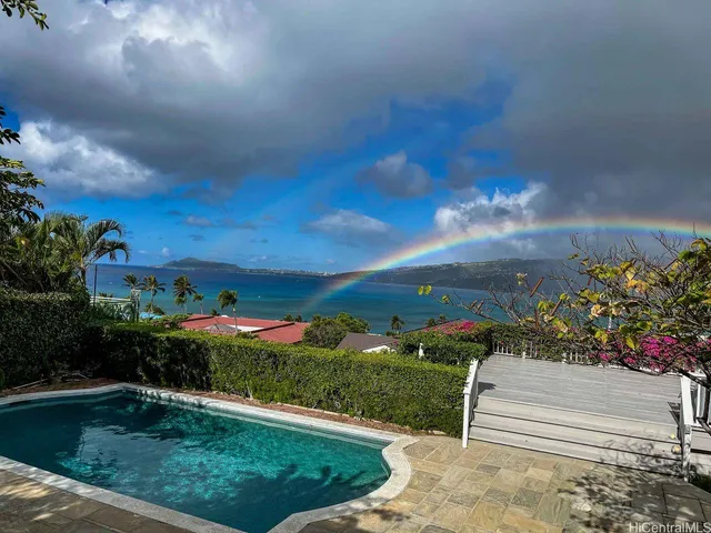 $2,690,000 | 155 Lumahai Street, Honolulu, HI 96825