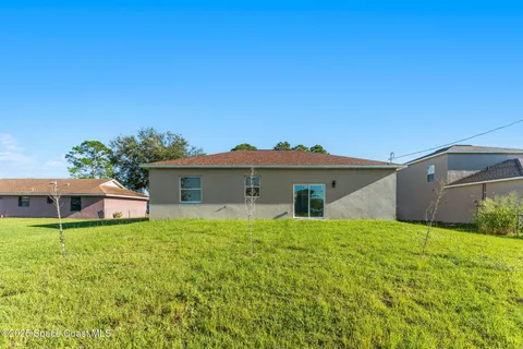 $2,100 | 1415 Palau Street Southeast, Palm Bay, FL 32909