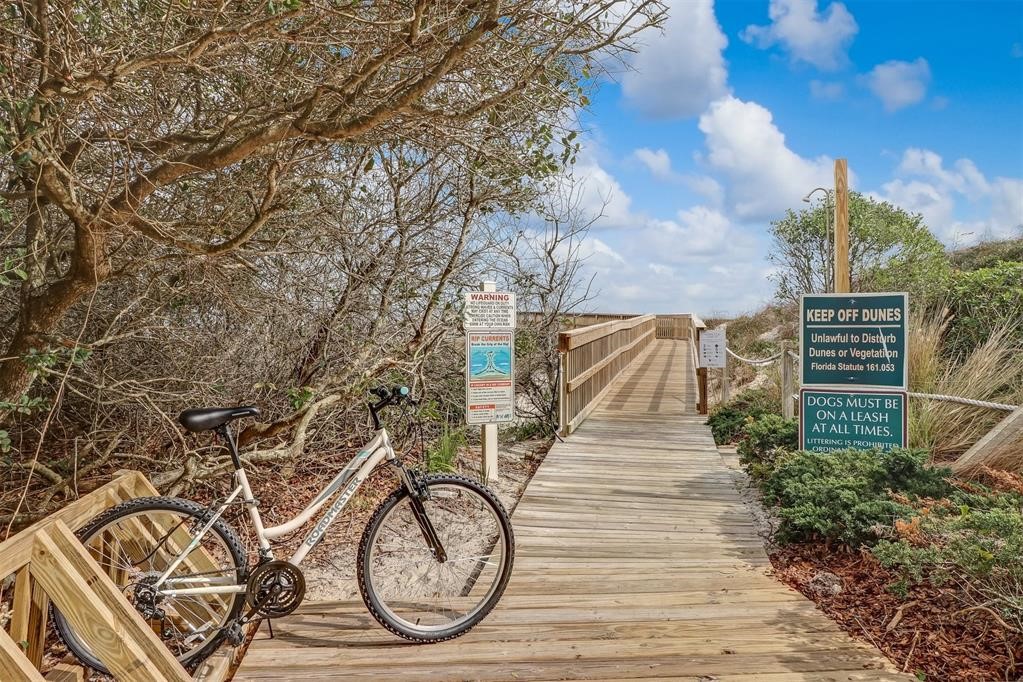 2004 Beachwood Road, Unit 2004 Fernandina Beach, FL 32034 - Photo 43 of 54 a view of a pathway of a building