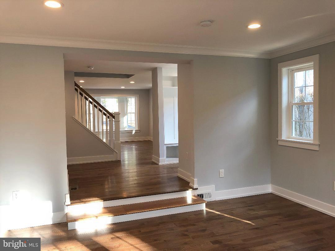 110 North Fairfield Road Devon, PA 19333 - Photo 20 of 33 Entry into Family Room