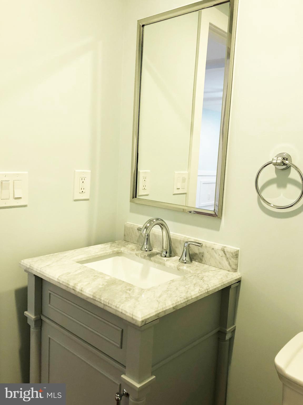 110 North Fairfield Road Devon, PA 19333 - Photo 22 of 33 Powder Room