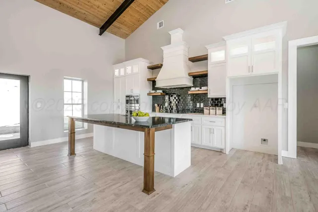 $620,000 | 18501 Gold Road, Amarillo, TX 79124