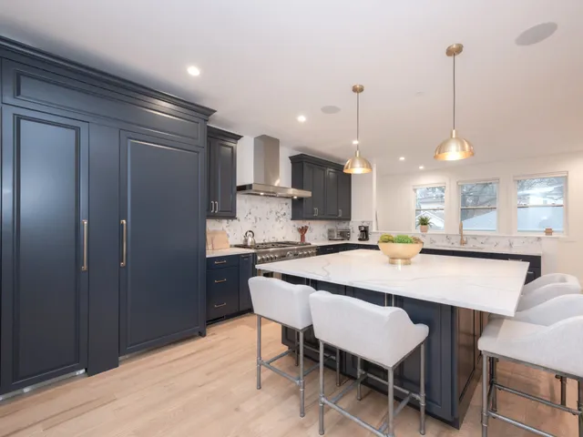 $2,166,667 | 3817 North Lowell Avenue, Chicago, IL 60641