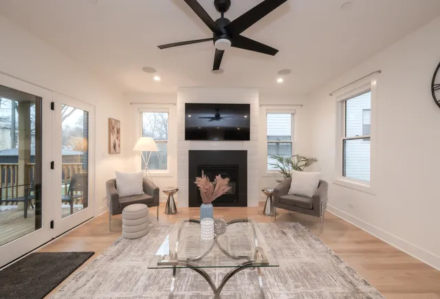 $2,166,667 | 3817 North Lowell Avenue, Chicago, IL 60641